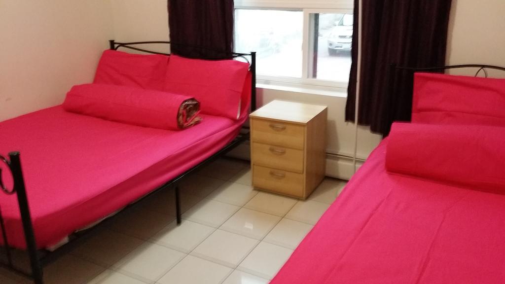 University Apartment Toronto Bagian luar foto