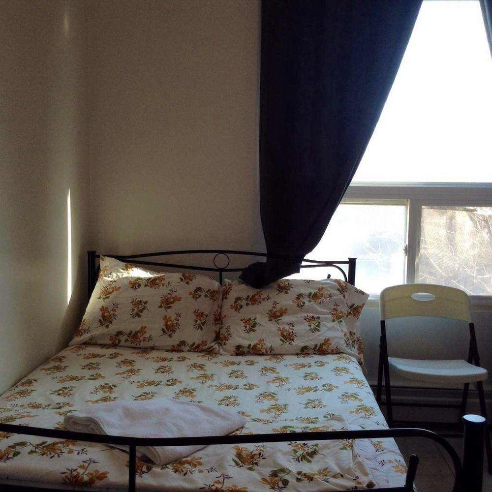 University Apartment Toronto Bagian luar foto