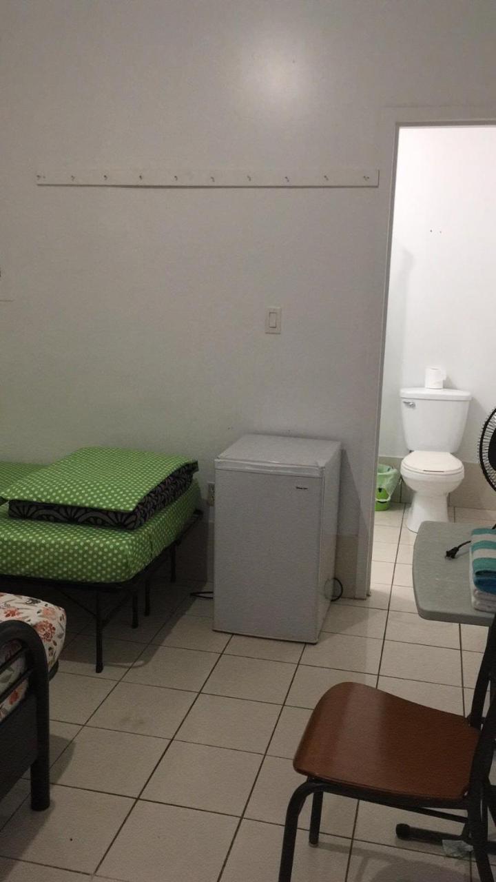 University Apartment Toronto Bagian luar foto