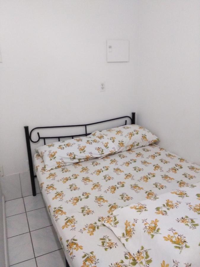 University Apartment Toronto Bagian luar foto
